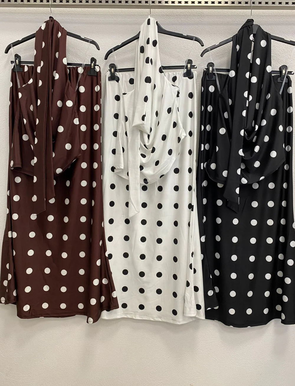Poins™ | Bold & Playful Polka Dot Dress