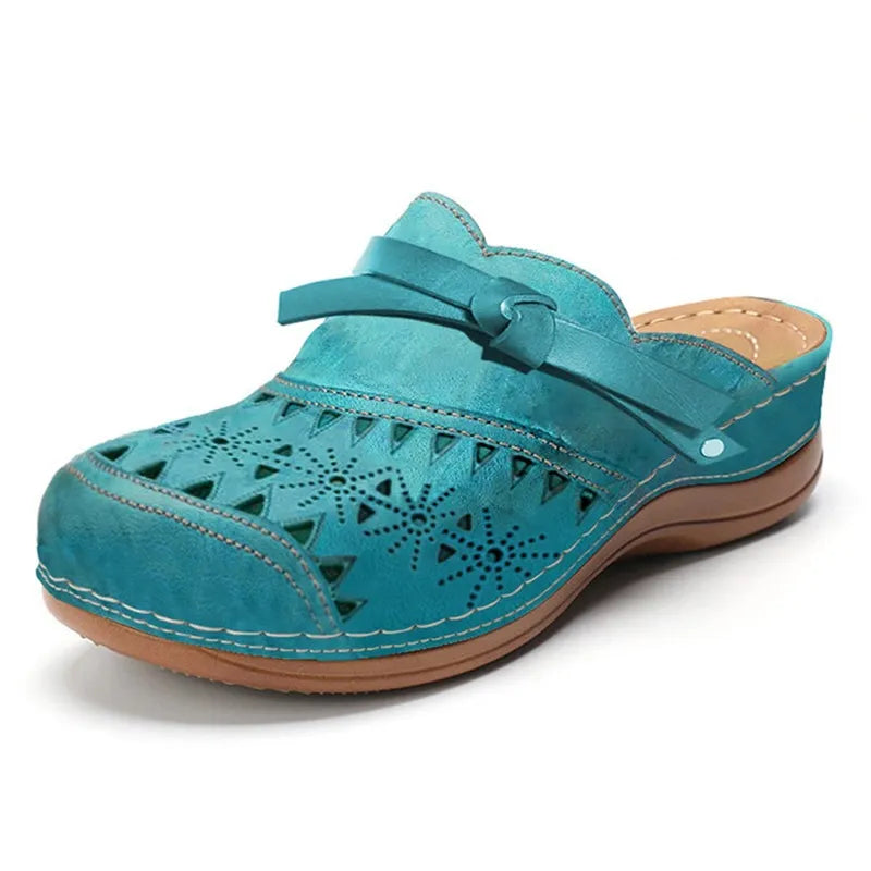 Lya™ Everyday Comfort Clogs