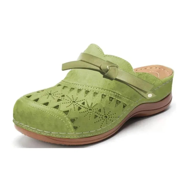 Lya™ Everyday Comfort Clogs