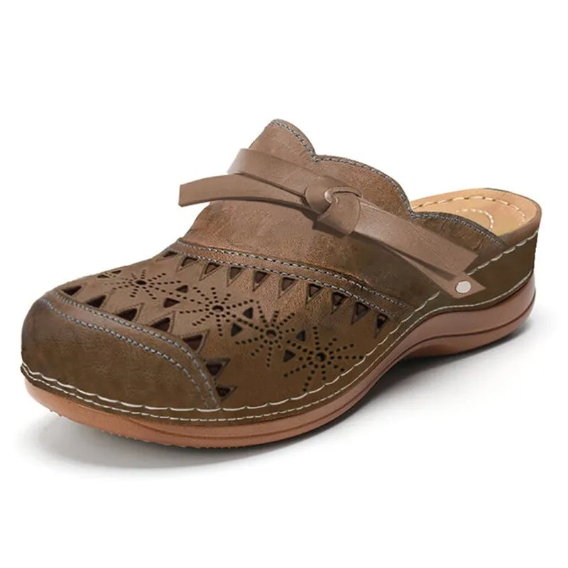 Lya™ Everyday Comfort Clogs