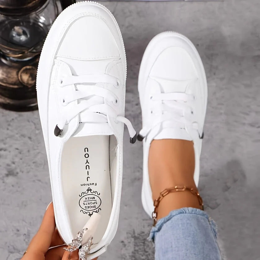ORIANA™ – CLASSIC LACE-UP SNEAKERS